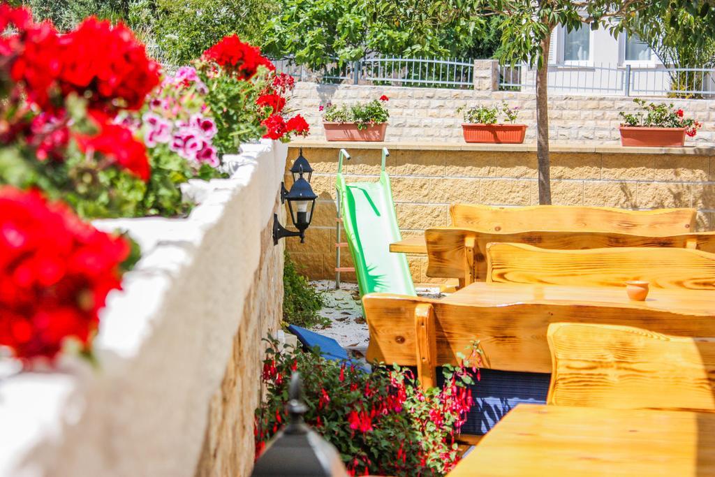 Apartments Ars Vivendi Trogir Exterior photo